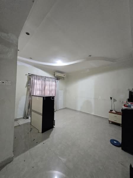 Rumah Teres 2 Tingkat untuk Dijual di Taman Kulai (Kulai) - Alice Chia - Living Room - PropertyGuru.com.my