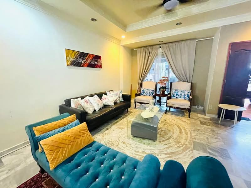 2.5-storey Terraced House for Sale in Bukit Antarabangsa (Ulu Kelang) - Noor Aini Bt Ayob - Living Room - PropertyGuru.com.my