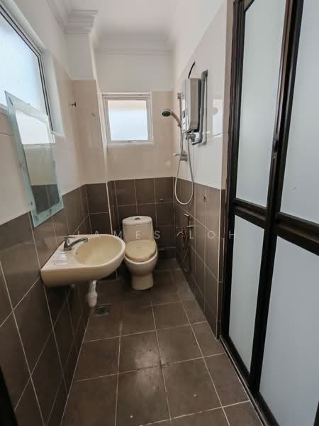 2-storey Terraced House for Rent in Taman Bukit Saga (Shah Alam) - James Loh - Bathroom - PropertyGuru.com.my