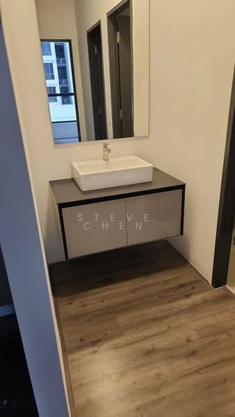 Servis Apartment untuk Dijual di Henna Residence  @ The Quartz WM - Steve Chen - Bathroom - PropertyGuru.com.my
