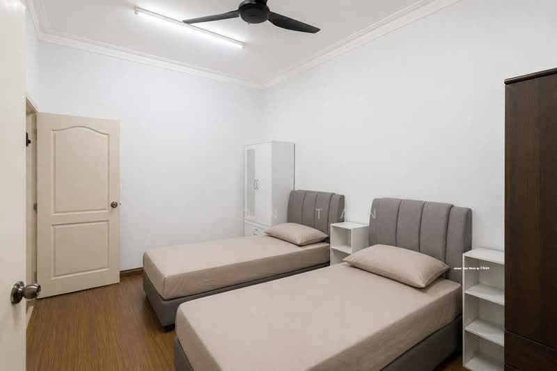 3-storey Terraced House for Sale in Shah Alam (Selangor) - Jason Tan - Bedroom - PropertyGuru.com.my