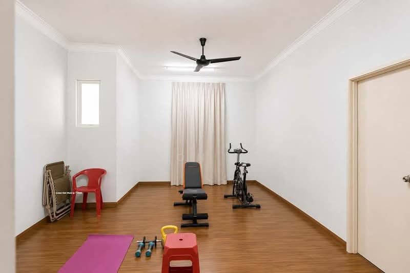 3-storey Terraced House for Sale in Shah Alam (Selangor) - Jason Tan - Gym - PropertyGuru.com.my