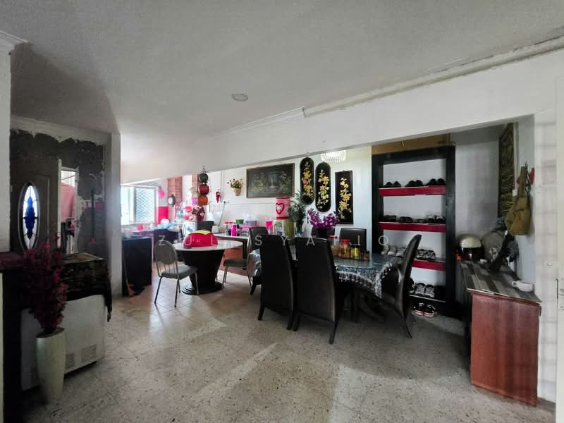 Pangsapuri untuk Dijual di Taman Putra Perdana - Zul Syafiq - Dining Room - PropertyGuru.com.my
