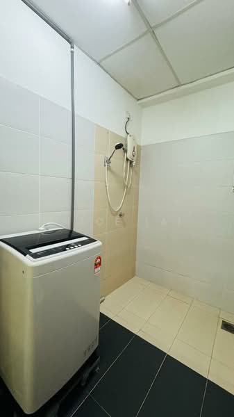 Servis Apartment untuk Dijual di Akademik Suite - Chloe Lai - Bathroom - PropertyGuru.com.my
