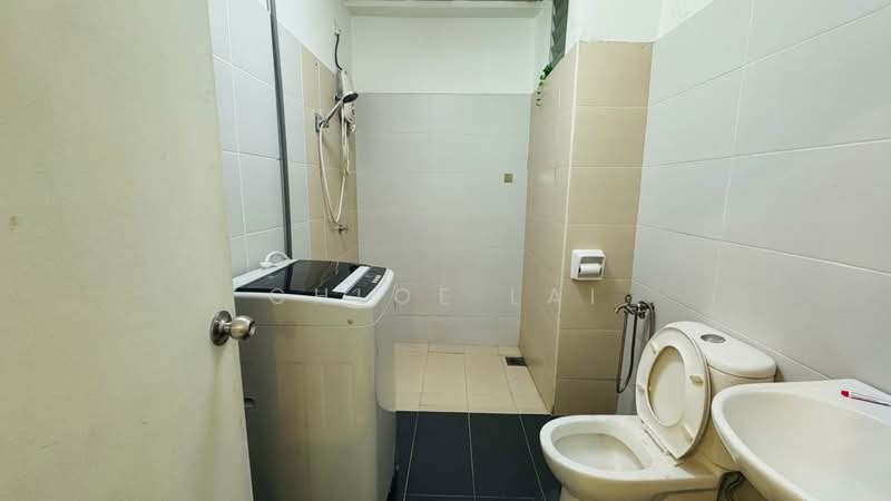 Servis Apartment untuk Dijual di Akademik Suite - Chloe Lai - Bathroom - PropertyGuru.com.my