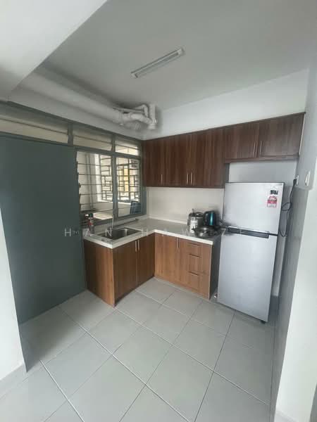 Apartment for Rent at Main Place Residence - Han Haw Ze - Kitchen - PropertyGuru.com.my