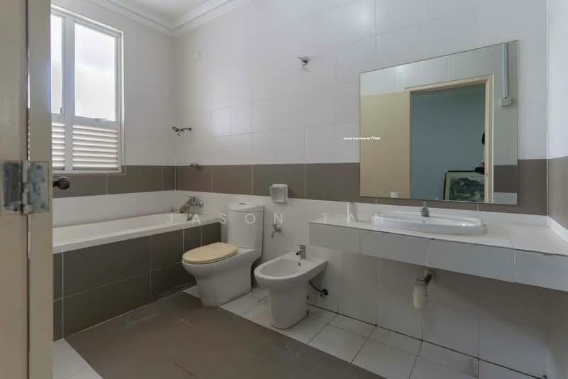 3-storey Terraced House for Sale in Shah Alam (Selangor) - Jason Tan - Bathroom - PropertyGuru.com.my
