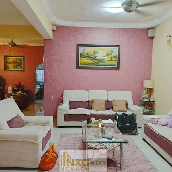 2-storey Terraced House for Sale in Teluk Pulai (Klang) - Ivy Por - Living Room - PropertyGuru.com.my
