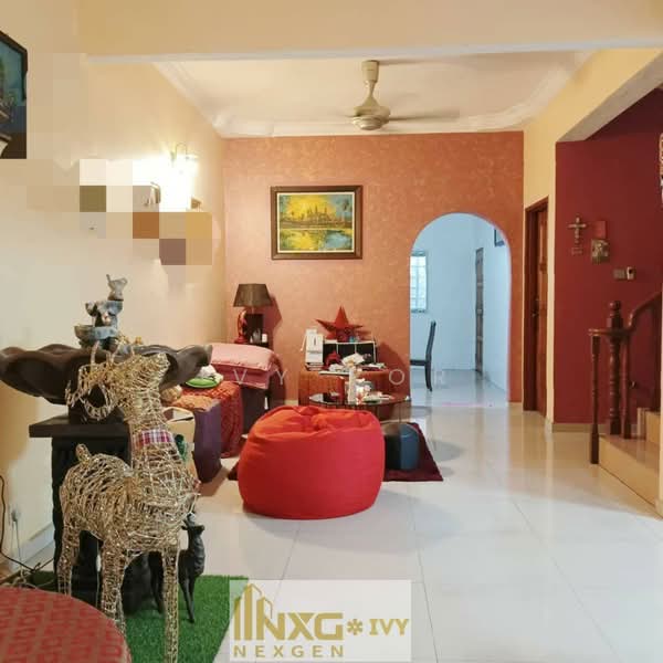 2-storey Terraced House for Sale in Teluk Pulai (Klang) - Ivy Por - Living Room - PropertyGuru.com.my