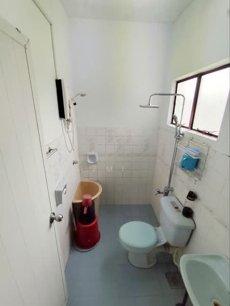 Apartment for Sale at Kenari Apartment - Azmi . - Bathroom - PropertyGuru.com.my