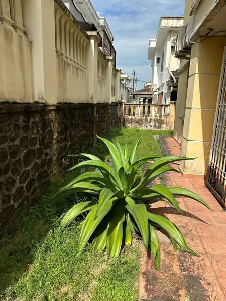 Semi-Detached House for Sale at Taman Universiti - Mohamad Rahfi - Exterior - PropertyGuru.com.my