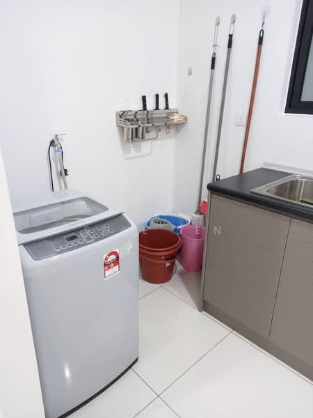 Service Residence for Sale at Kenwingston Skylofts - Shue Sen - Interior - PropertyGuru.com.my