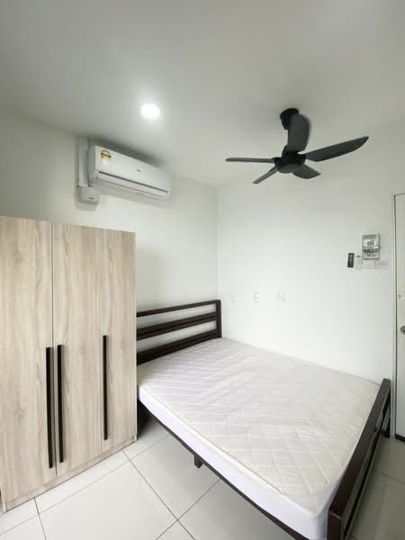 Service Residence for Sale at Kenwingston Skylofts - Shue Sen - Bedroom - PropertyGuru.com.my