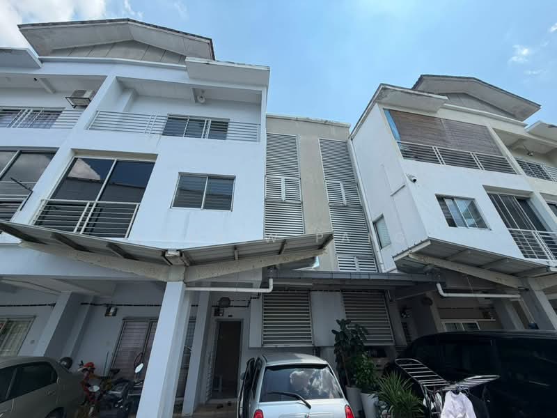 Townhouse for Rent in Kampung Sungai Kayu Ara (Petaling Jaya) - Andrew Pang - Exterior - PropertyGuru.com.my