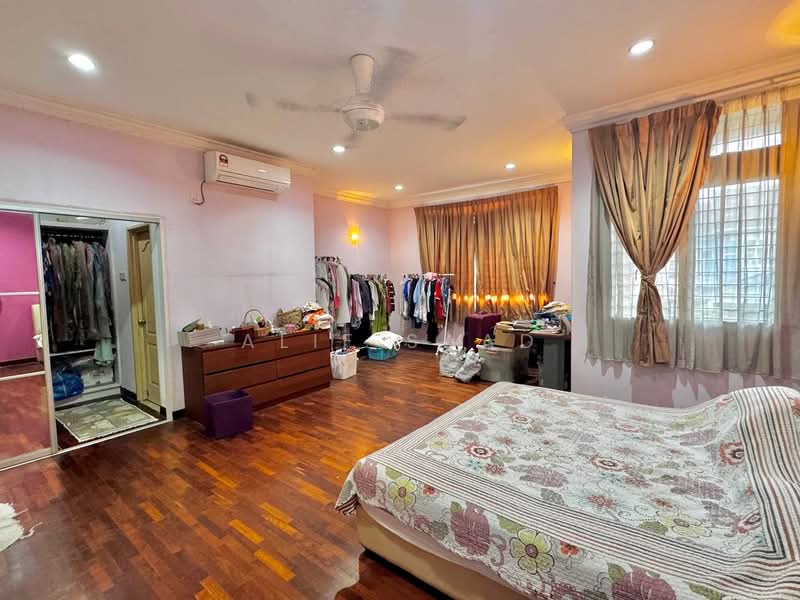 2-storey Terraced House for Sale in Bukit Jelutong (Shah Alam) - Alif Saad - PropertyGuru.com.my