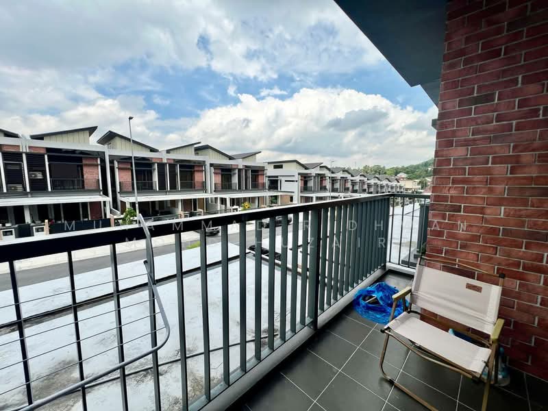 Terraced House for Sale in Kampung Desa Putra (Dengkil) - Muhammad Ridhwan Mohd Huzairi - PropertyGuru.com.my