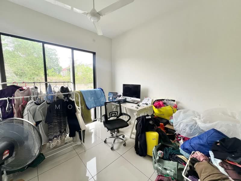 Terraced House for Sale in Kampung Desa Putra (Dengkil) - Muhammad Ridhwan Mohd Huzairi - Study - PropertyGuru.com.my