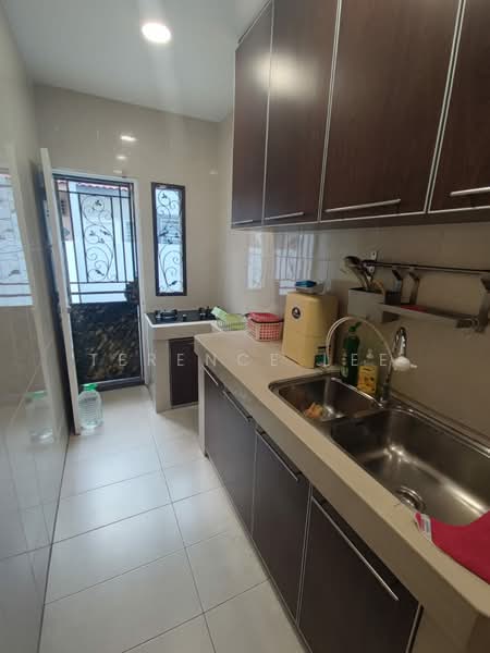 Rumah Kluster untuk Disewa di Shah Alam (Selangor) - Terence Lee - Kitchen - PropertyGuru.com.my