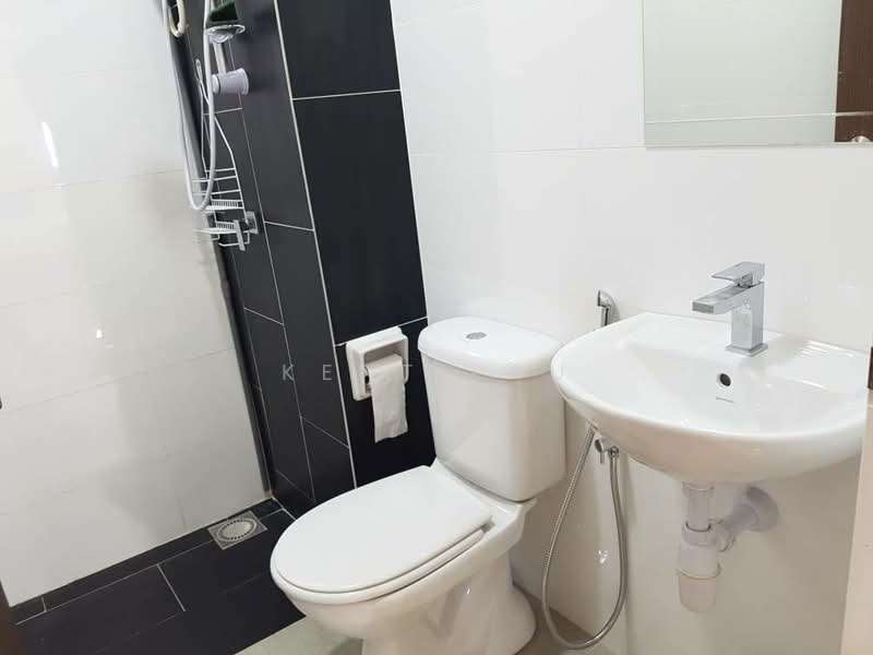 Service Residence for Sale at Seasons Garden Residences - Kent Lau - Bathroom - PropertyGuru.com.my