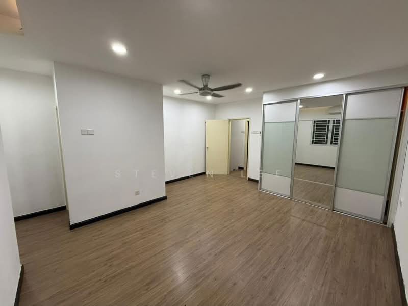 Rumah Teres 2 Tingkat untuk Dijual di Kota Emerald (Rawang) - Steven Lee - Bedroom - PropertyGuru.com.my