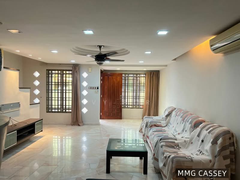 2-storey Terraced House for Rent in Bandar Botanic (Klang) - Ivy Por - Living Room - PropertyGuru.com.my