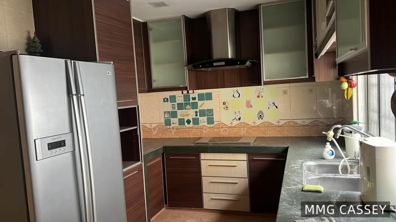 2-storey Terraced House for Rent in Bandar Botanic (Klang) - Ivy Por - Kitchen - PropertyGuru.com.my