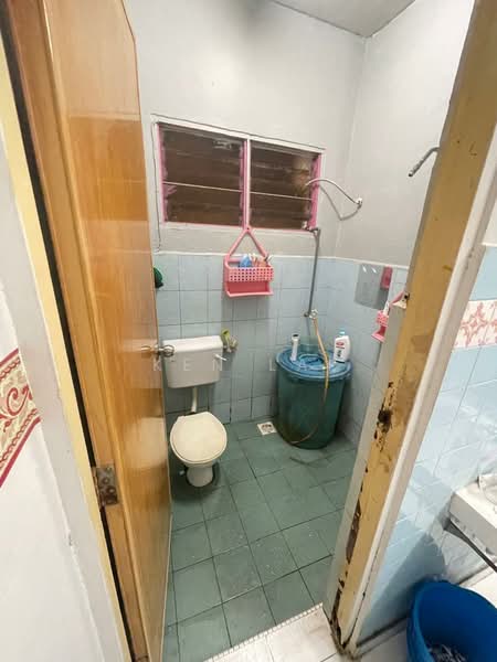 2-storey Terraced House for Sale in Batu Caves (Selangor) - Ken Lai - Bathroom - PropertyGuru.com.my