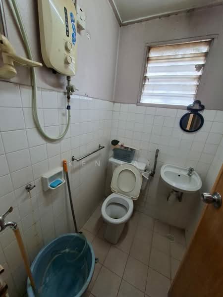 Rumah Teres 2-Tingkat untuk Dijual di Batu Caves (Selangor) - Ken Lai - Bathroom - PropertyGuru.com.my