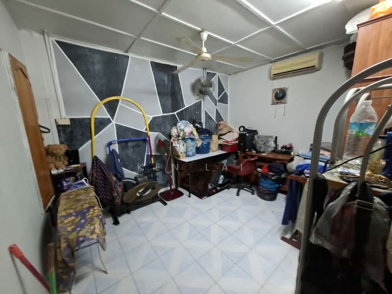 Rumah Teres 2-Tingkat untuk Dijual di Batu Caves (Selangor) - Ken Lai - bedroom 3 - PropertyGuru.com.my