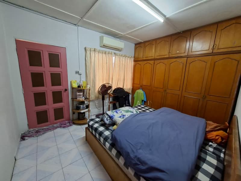 Rumah Teres 2-Tingkat untuk Dijual di Batu Caves (Selangor) - Ken Lai - Master Bedroom - PropertyGuru.com.my