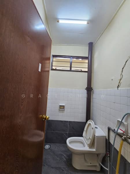 1-storey Terraced House for Rent in Taman Perling (Perling) - Grace Chiew - Bathroom - PropertyGuru.com.my