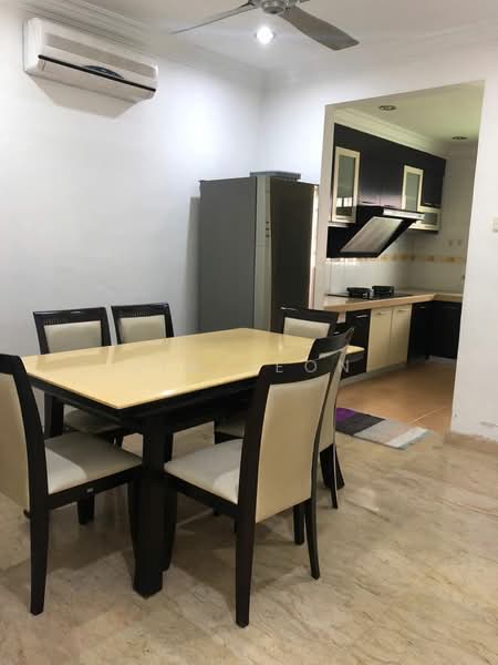 2-storey Terraced House for Sale in Bandar Bukit Tinggi (Klang) - Lim Jeon - Dining Room - PropertyGuru.com.my
