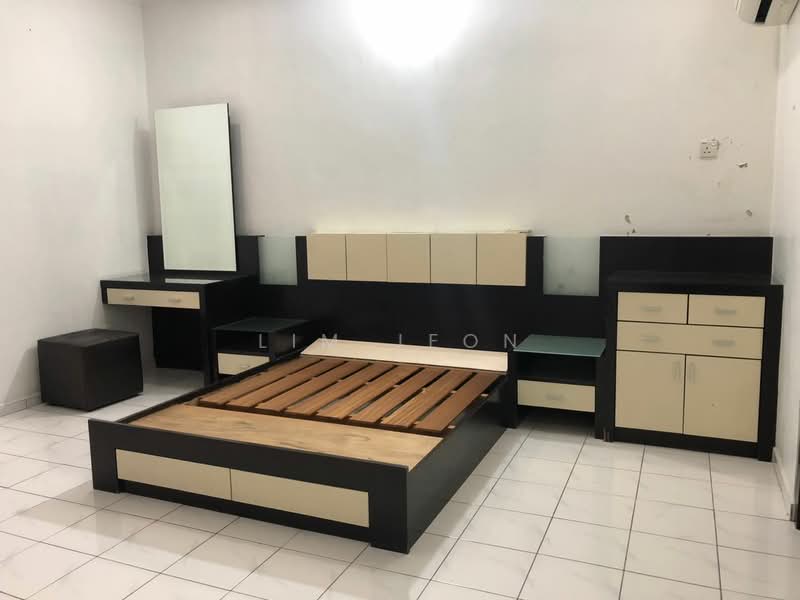 2-storey Terraced House for Sale in Bandar Bukit Tinggi (Klang) - Lim Jeon - Bedroom - PropertyGuru.com.my