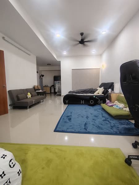 Rumah Teres 2.5 Tingkat untuk Dijual di Taman Bukit Serdang (Seri Kembangan) - Terry Hoh - Living Room - PropertyGuru.com.my