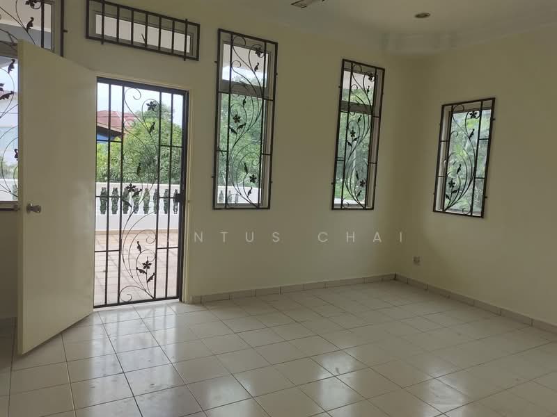 Rumah Berkembar untuk Dijual di Taman Suliana (Sikamat) - Mantus Chai - PropertyGuru.com.my