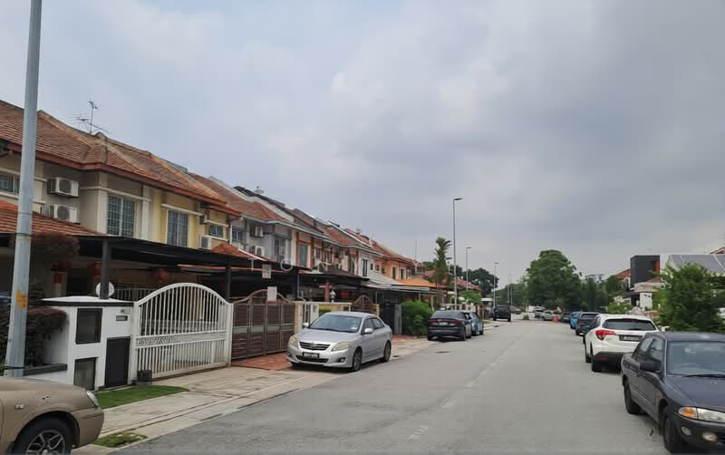 2-storey Terraced House for Sale in Bandar Botanic (Klang) - Tony YY - Exterior - PropertyGuru.com.my