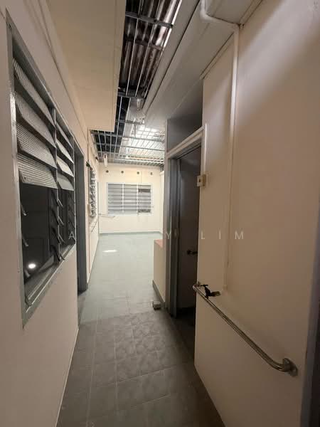 Rumah Teres 1 Tingkat untuk Dijual di Batu Lancang (Jelutong) - Ashley Lim - Corridor - PropertyGuru.com.my