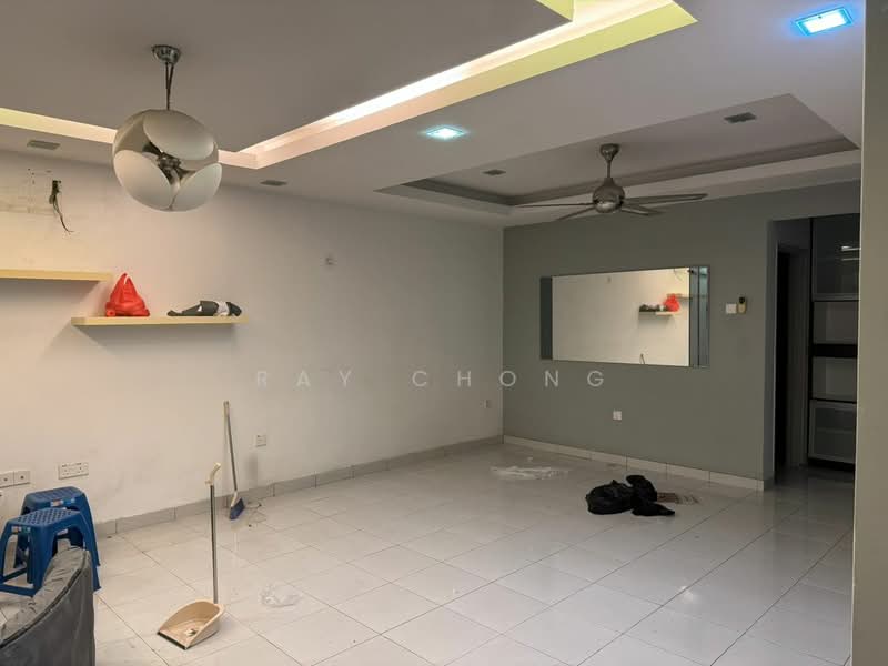 2-storey Terraced House for Sale in Taman Putra Prima (Puchong) - Ray Chong - Living Room - PropertyGuru.com.my