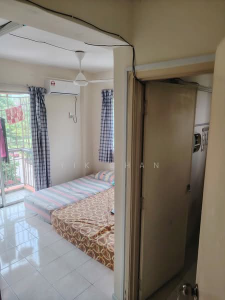 Pangsapuri untuk Disewa di Pangsapuri Carlina - Yik Chan - Bedroom - PropertyGuru.com.my