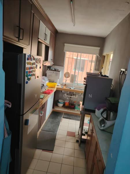 Pangsapuri untuk Disewa di Pangsapuri Carlina - Yik Chan - Kitchen - PropertyGuru.com.my