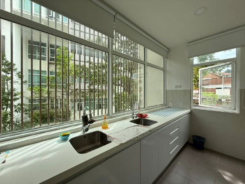 Kondominium untuk Disewa di Ferringhi Residence - Gan Chun Kai - Kitchen - PropertyGuru.com.my