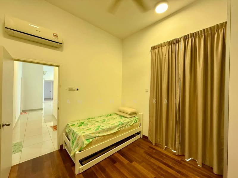 Kondominium untuk Disewa di Ferringhi Residence - Gan Chun Kai - Bedroom - PropertyGuru.com.my