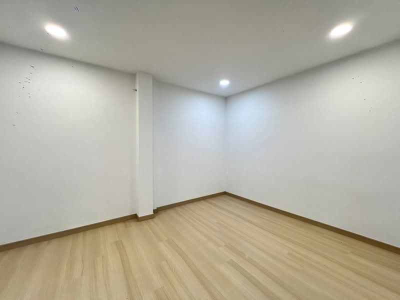 2-storey Terraced House for Sale in Taman Bukit Kempas (Tampoi) - Shela Lim - Interior - PropertyGuru.com.my