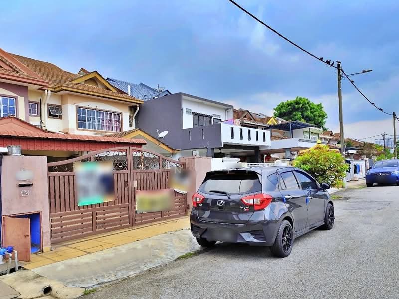 2-storey Terraced House for Sale in Bandar Botanic (Klang) - Tony YY - Exterior - PropertyGuru.com.my