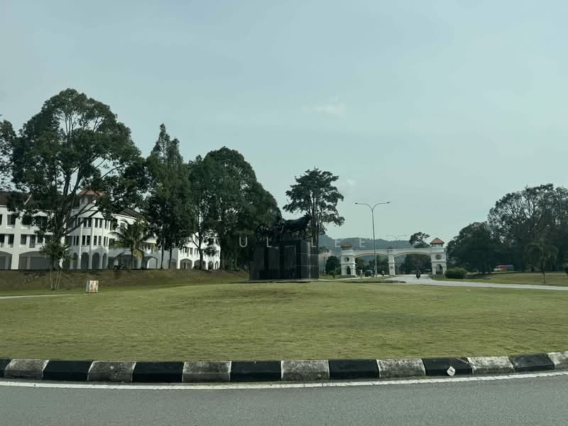 Tanah Banglo untuk Dijual di College Heights Garden Resort (Setul) - Paul Lee - Exterior - PropertyGuru.com.my