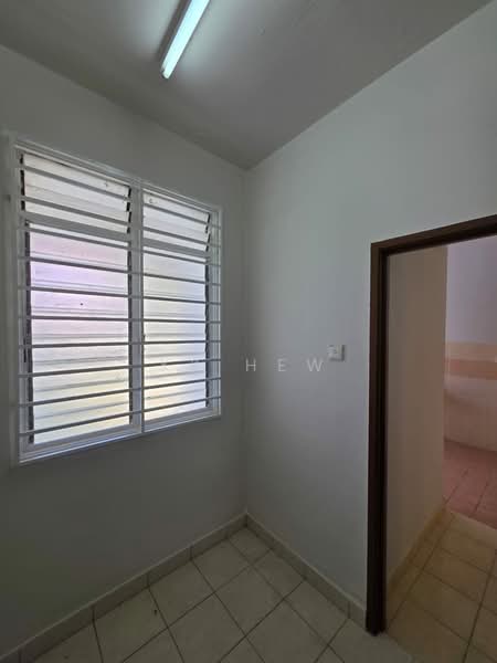 2-storey Terraced House for Sale in Bandar Tasik Kesuma (Beranang) - KK HEW - Interior - PropertyGuru.com.my