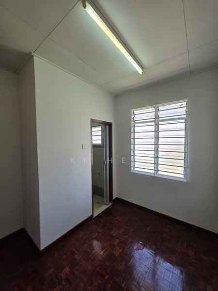 2-storey Terraced House for Sale in Bandar Tasik Kesuma (Beranang) - KK HEW - Interior - PropertyGuru.com.my