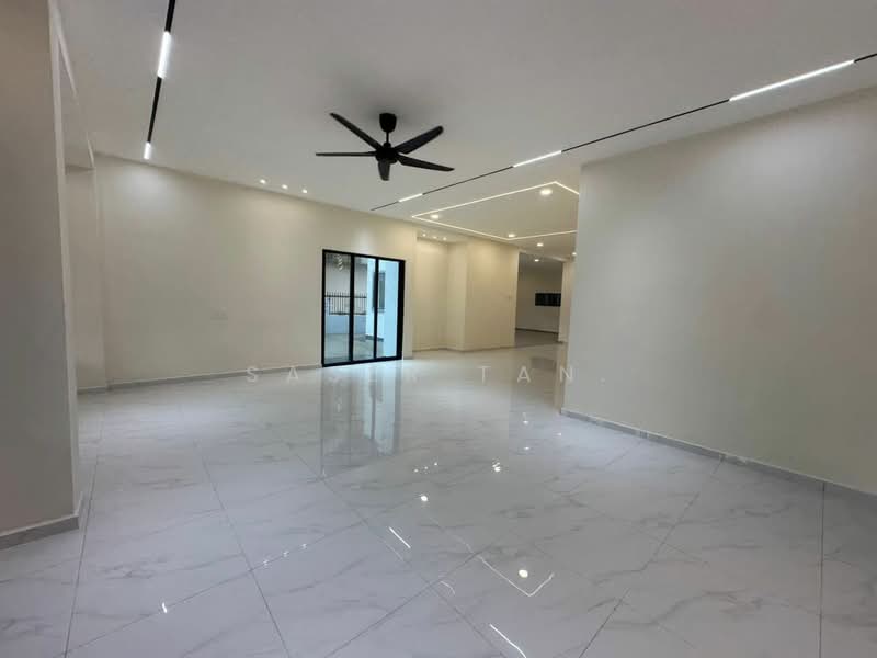 Rumah Berkembar untuk Dijual di Taman Sri Tebrau (Johor Bahru) - SASER TAN. - Living Room - PropertyGuru.com.my
