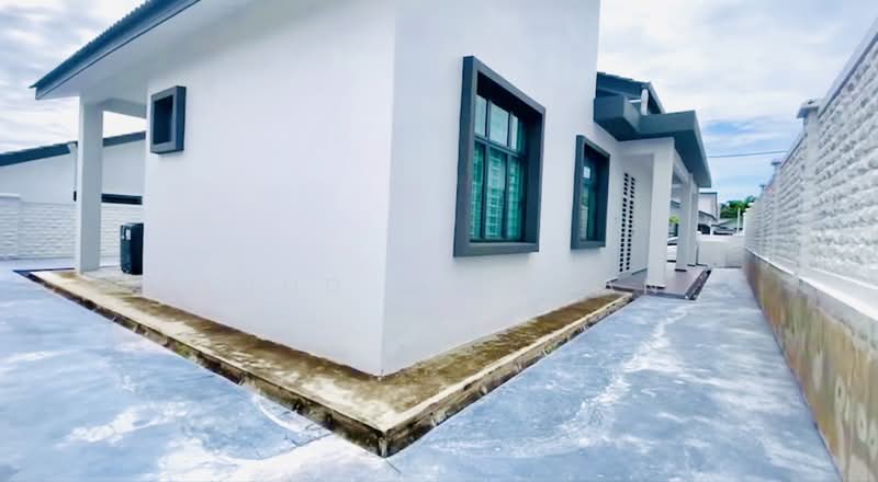 Bungalow for Sale in Taman Bukit Katil (Bukit Katil) - Mohd Redzuan - Exterior - PropertyGuru.com.my