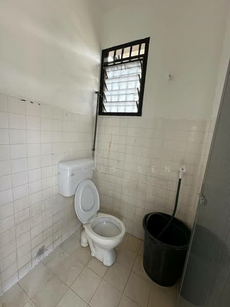 Rumah Teres 2 Tingkat untuk Dijual di Bercham (Ipoh) - Marcus Seng - Bathroom - PropertyGuru.com.my